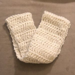 Handmade cream skinny skit scarf